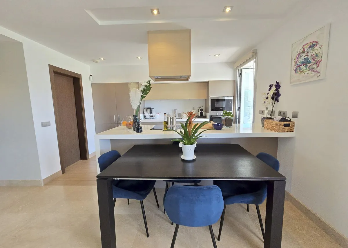 504f0fb8-2dc6-4c29-a313-32192952c428