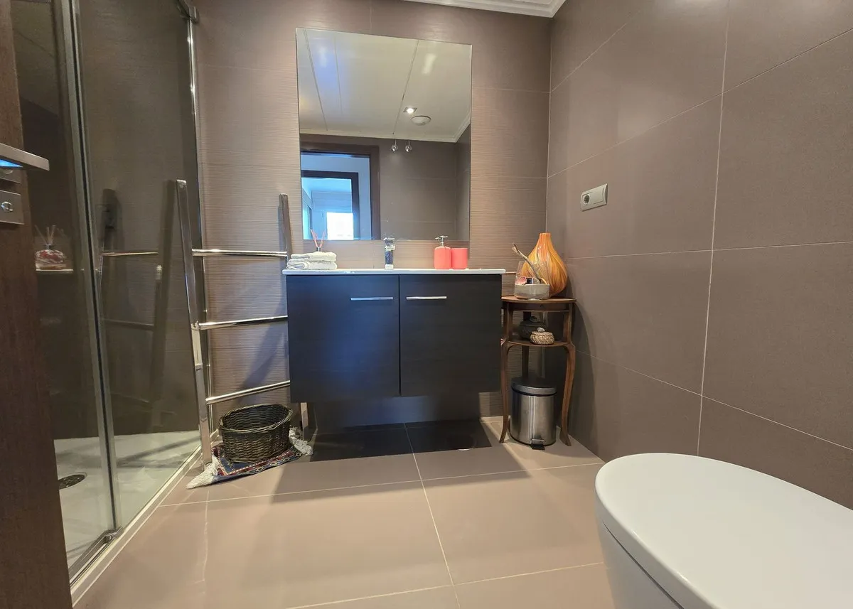 f40f9d32-f8fd-47dd-95fd-f159e858cc3b