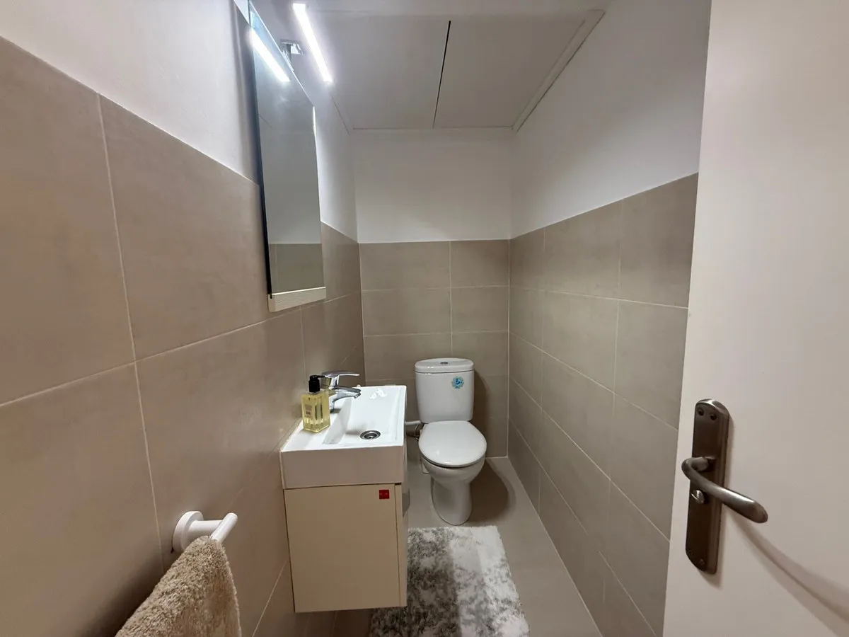 42c347fd-4fc4-4a5b-adc8-24bdb9895f72