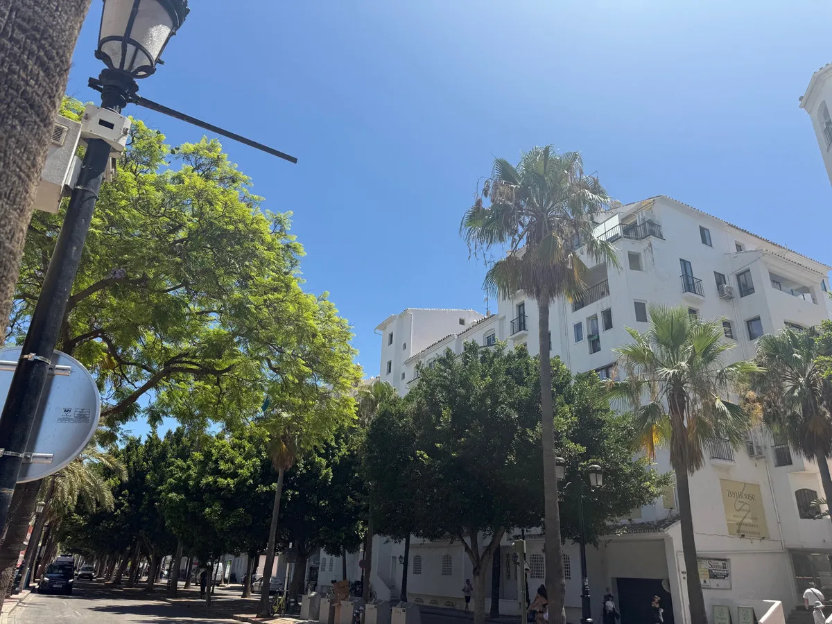 56d725c8-0d44-4270-bea5-e29dece7e753