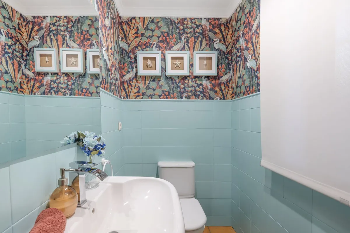 3a311b34-d2f6-439b-be56-3e9a5767028a