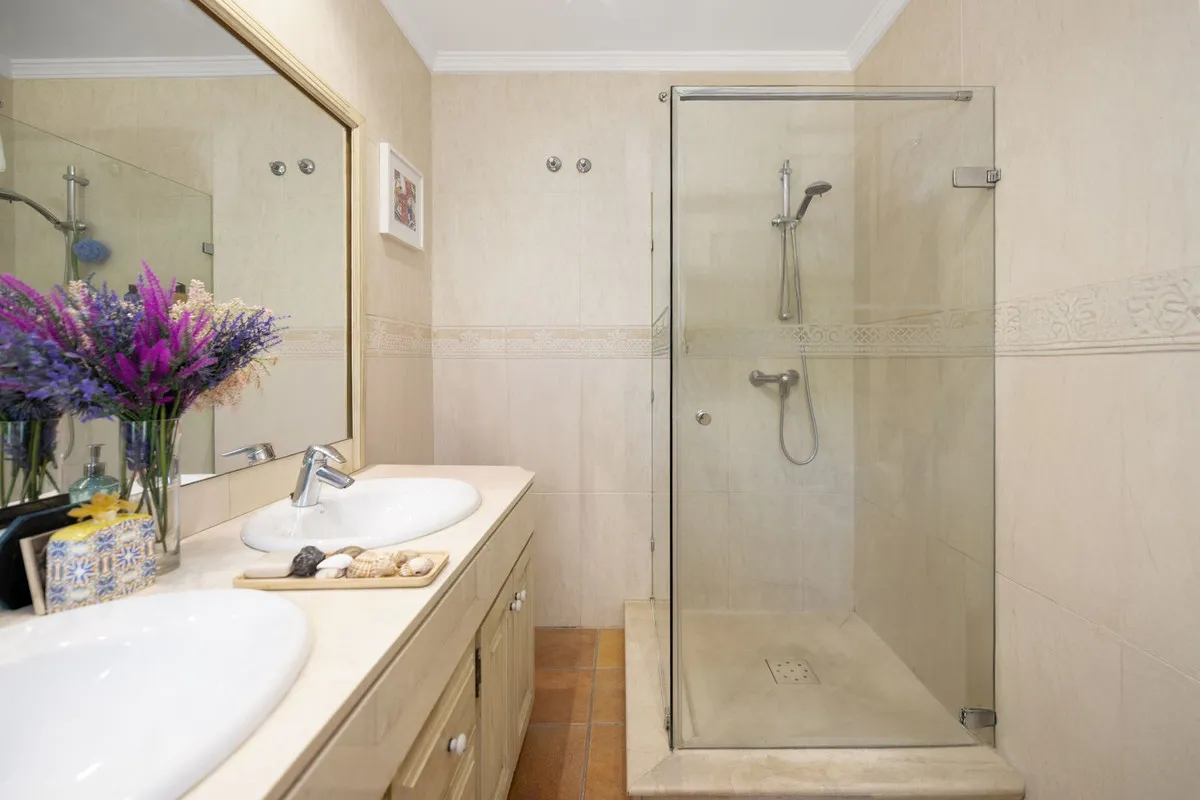 5a175aa7-5812-4a65-8cf1-f0f0cbcb2fa6