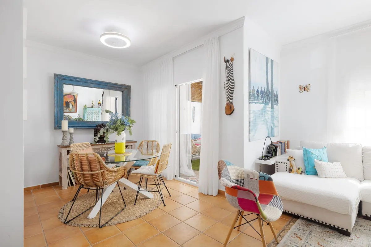 c127581f-1a0f-4f62-a0f8-12114ffc47b9