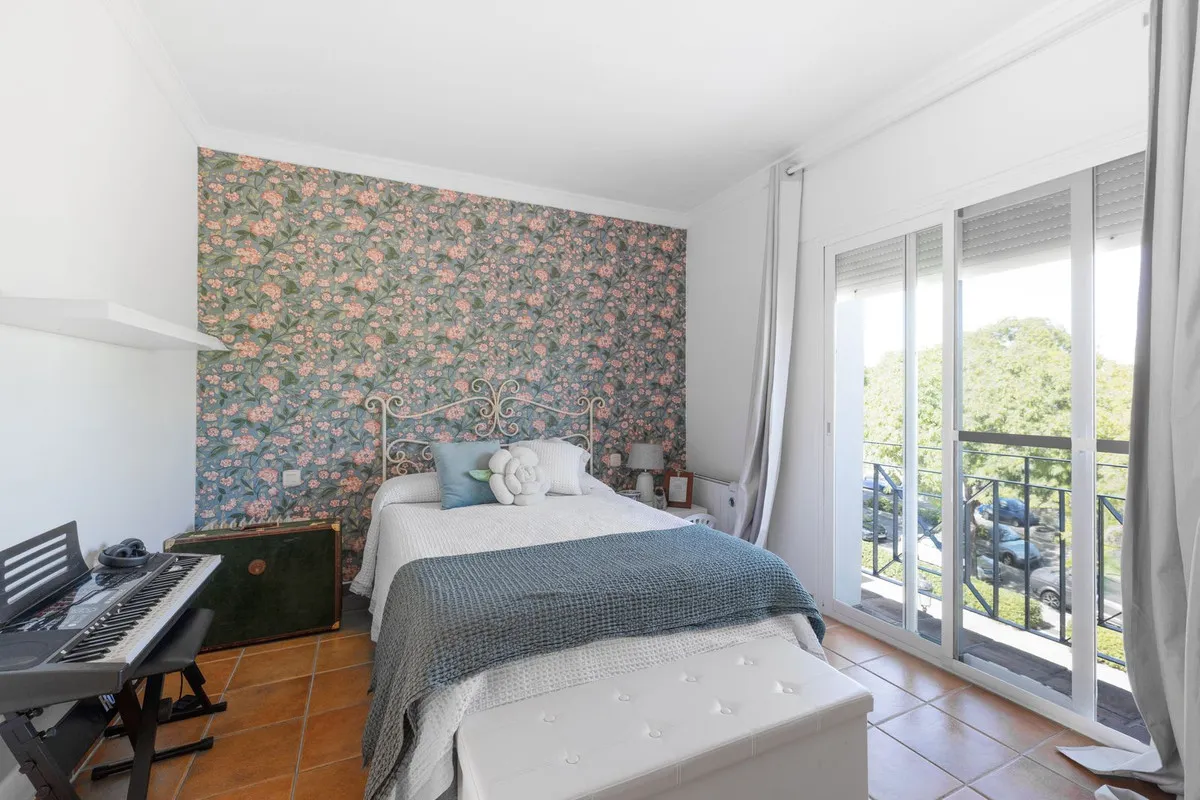 c64d95d8-ba48-4ce6-9858-239bd3423c3d