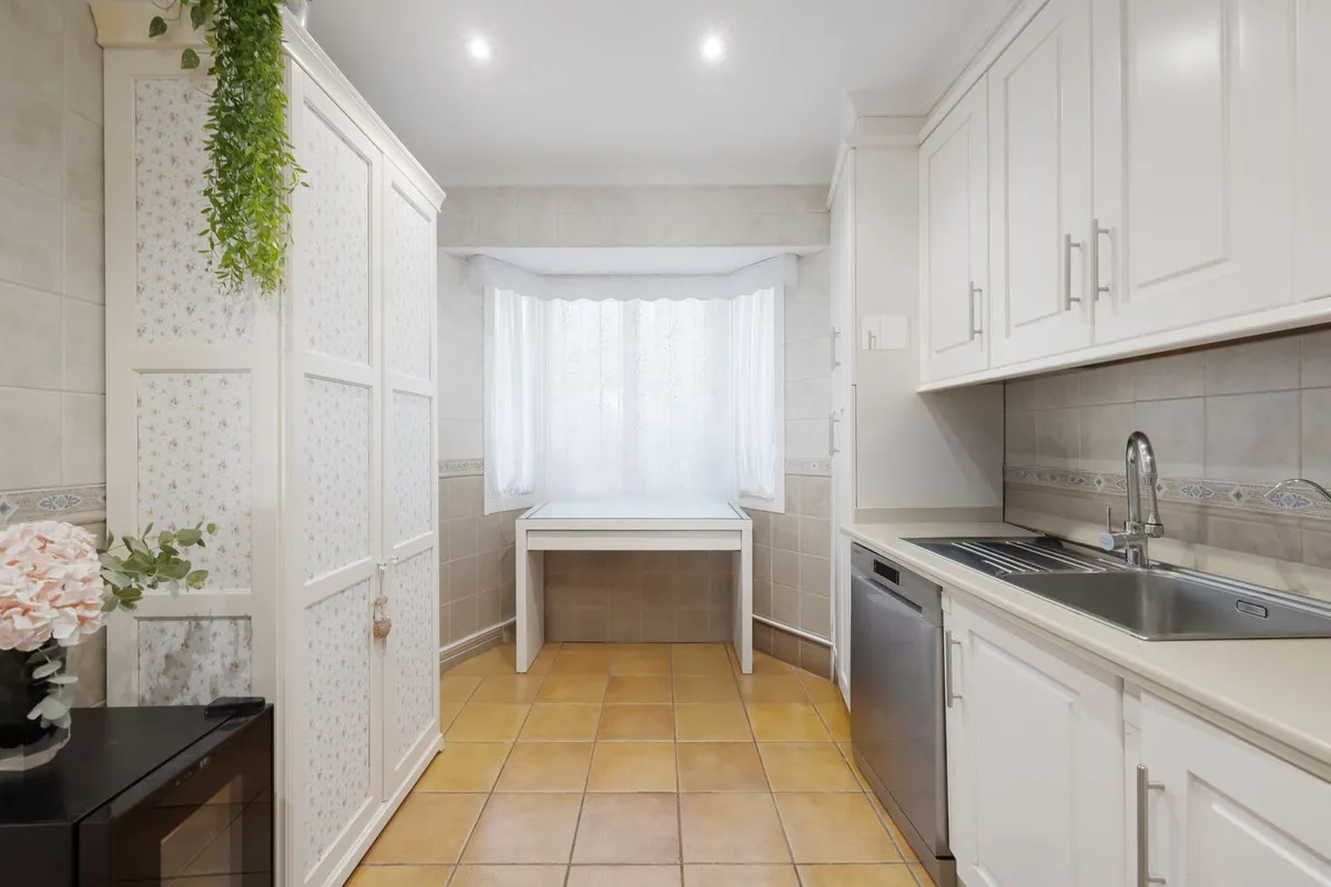 ea3f68ee-2185-40b0-99e8-c3554f1f2f5c