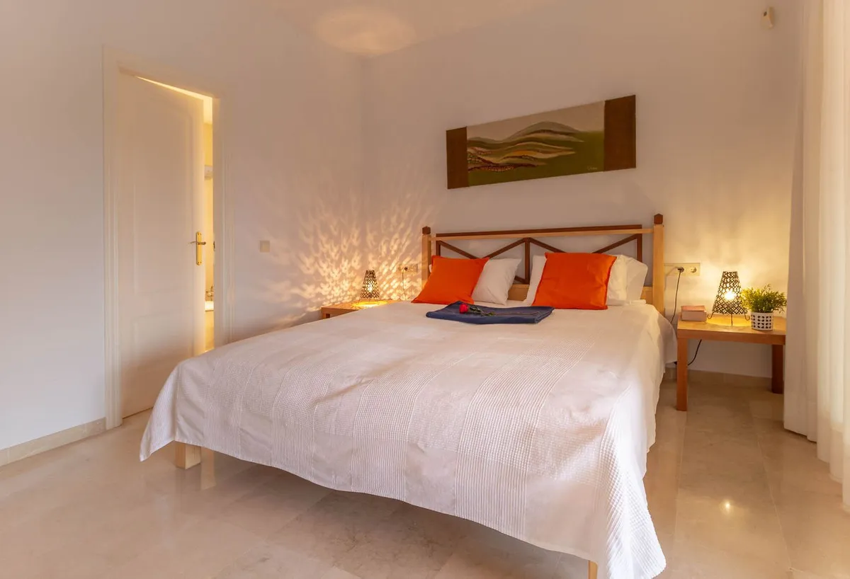 2b6a791f-1f9d-4d04-b8c1-f3e679922702