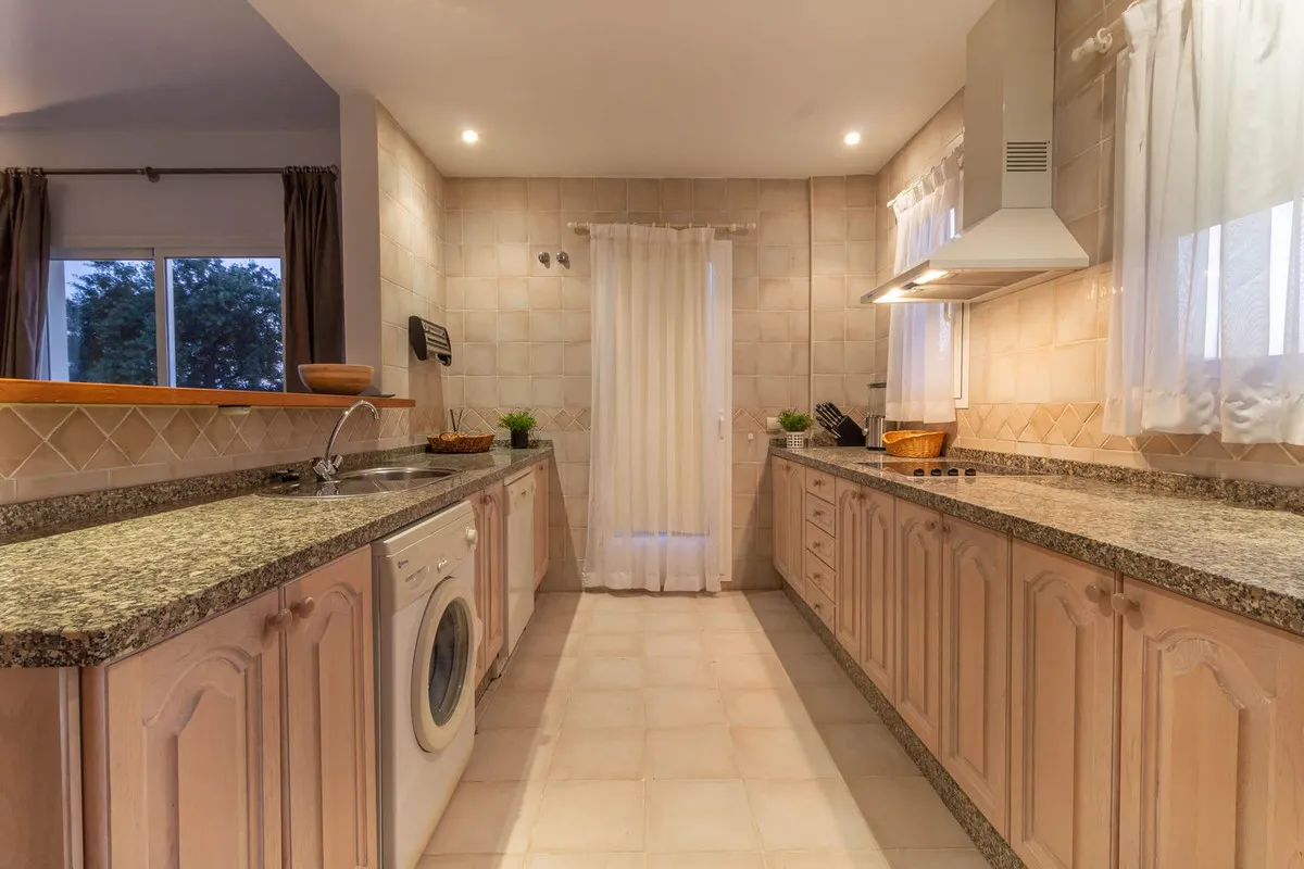 c98c6613-aa41-4adc-b9f7-be85f60127dc