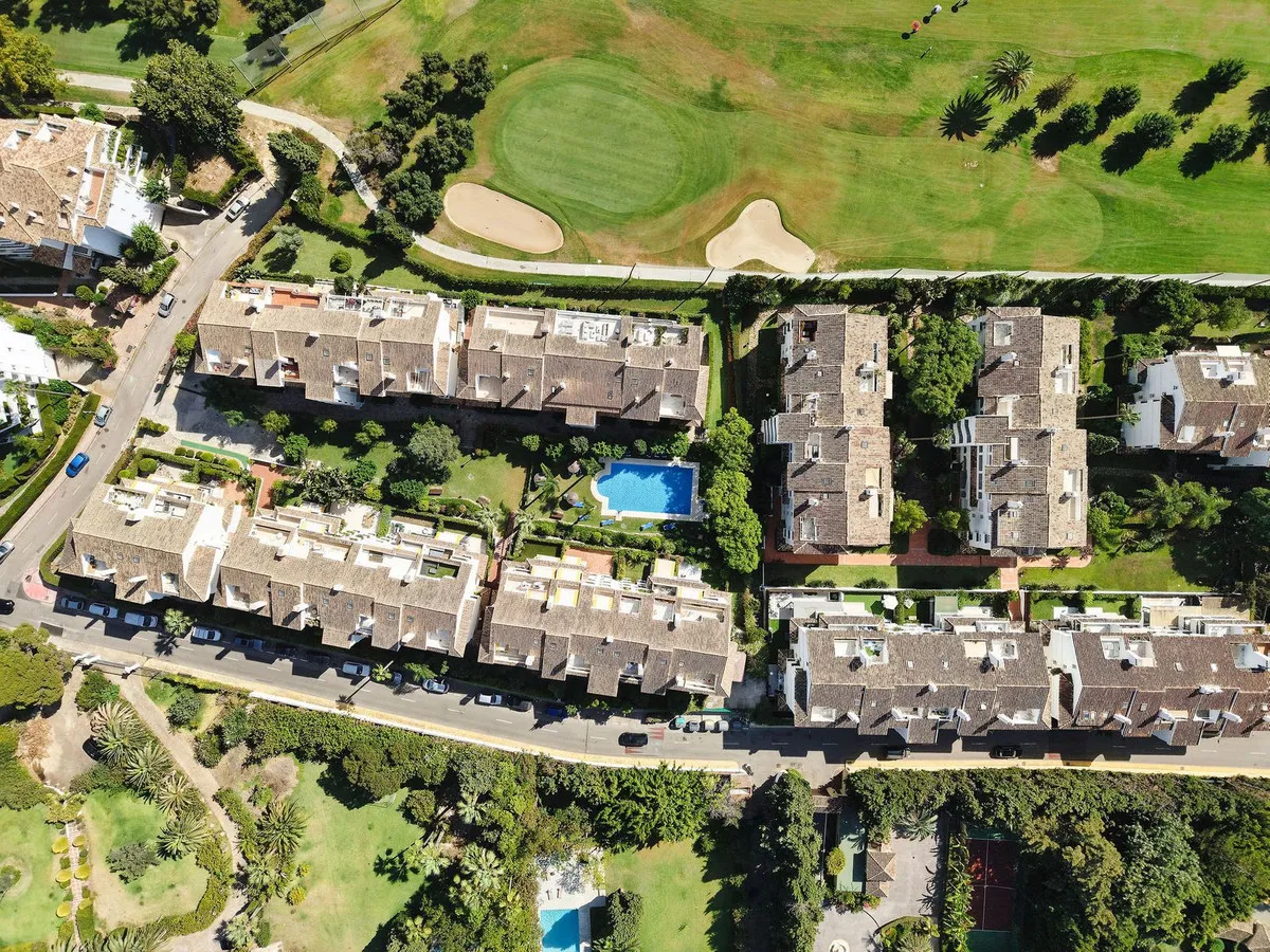 05c5fcb4-d690-4639-8ecc-f082265e5704