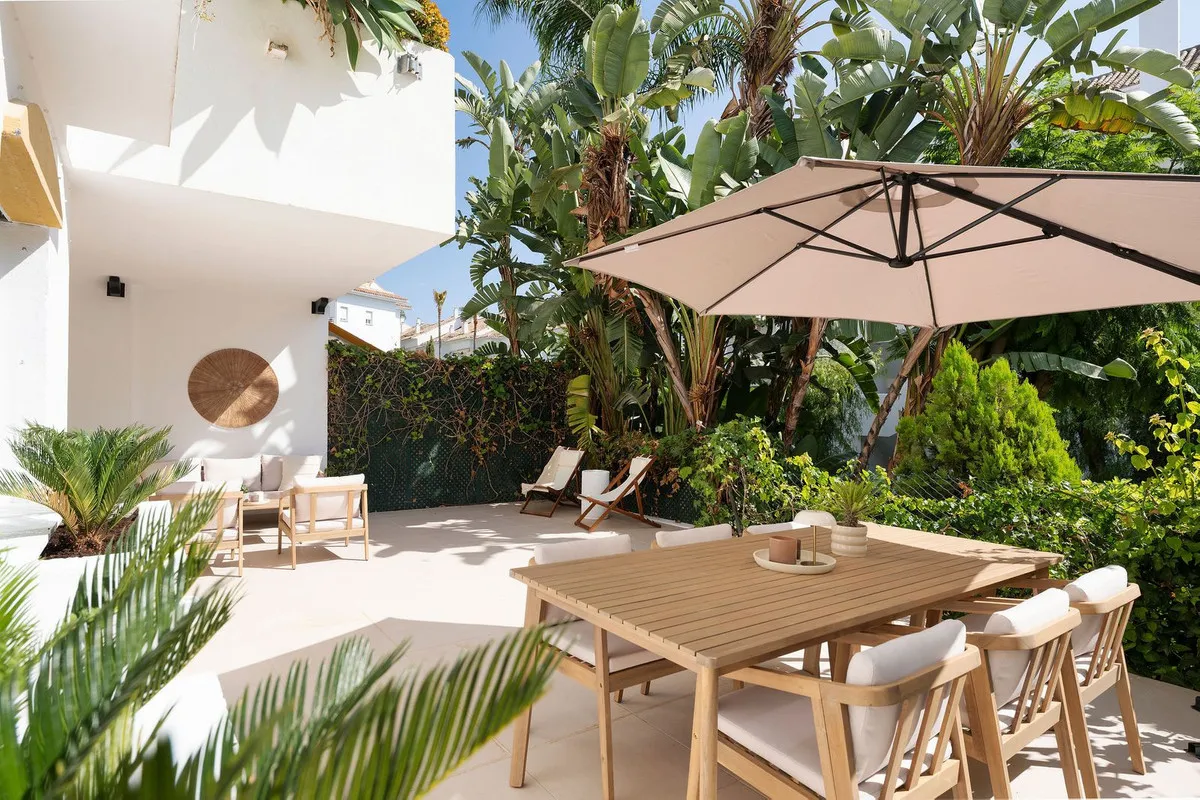 1083ef05-2a38-4b8a-b7ac-30df4c37a1d4