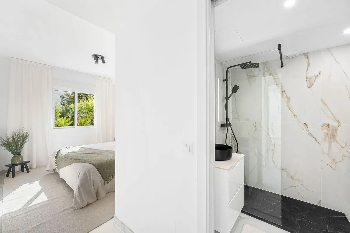 882f3deb-3645-443f-960f-a7083df8db4f