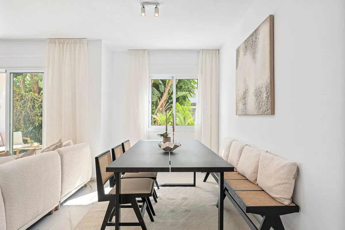 9aa71703-4ab3-44fd-8e63-2095df84041f