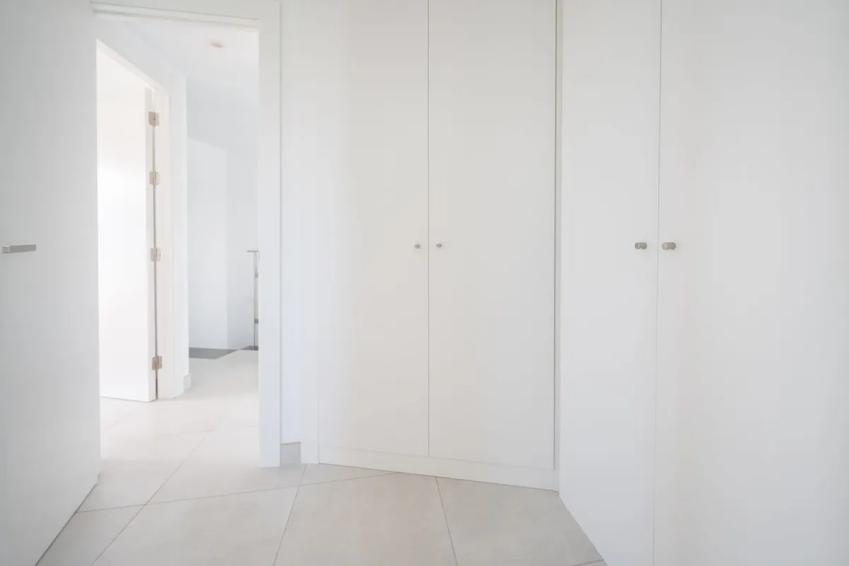 b6a9bc51-27f1-4128-800a-00a78d3cd878