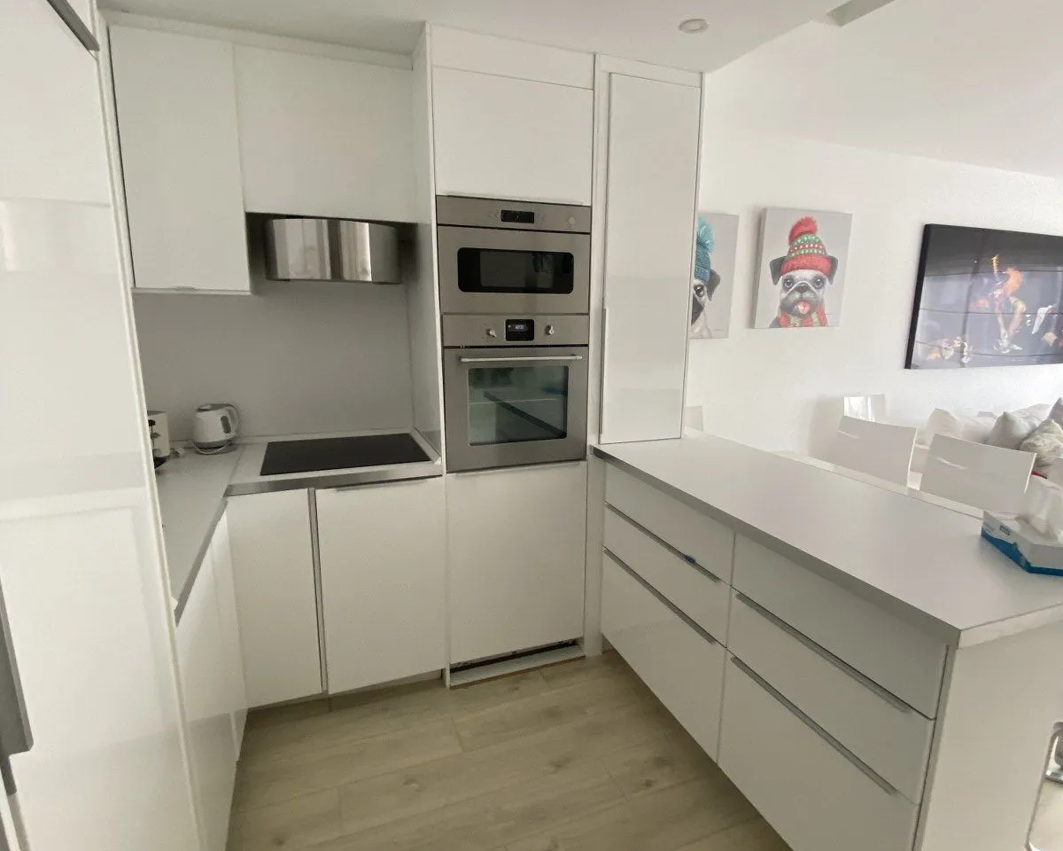 0b5b4ba9-3fe7-48ac-8dfa-8bed99add4f4