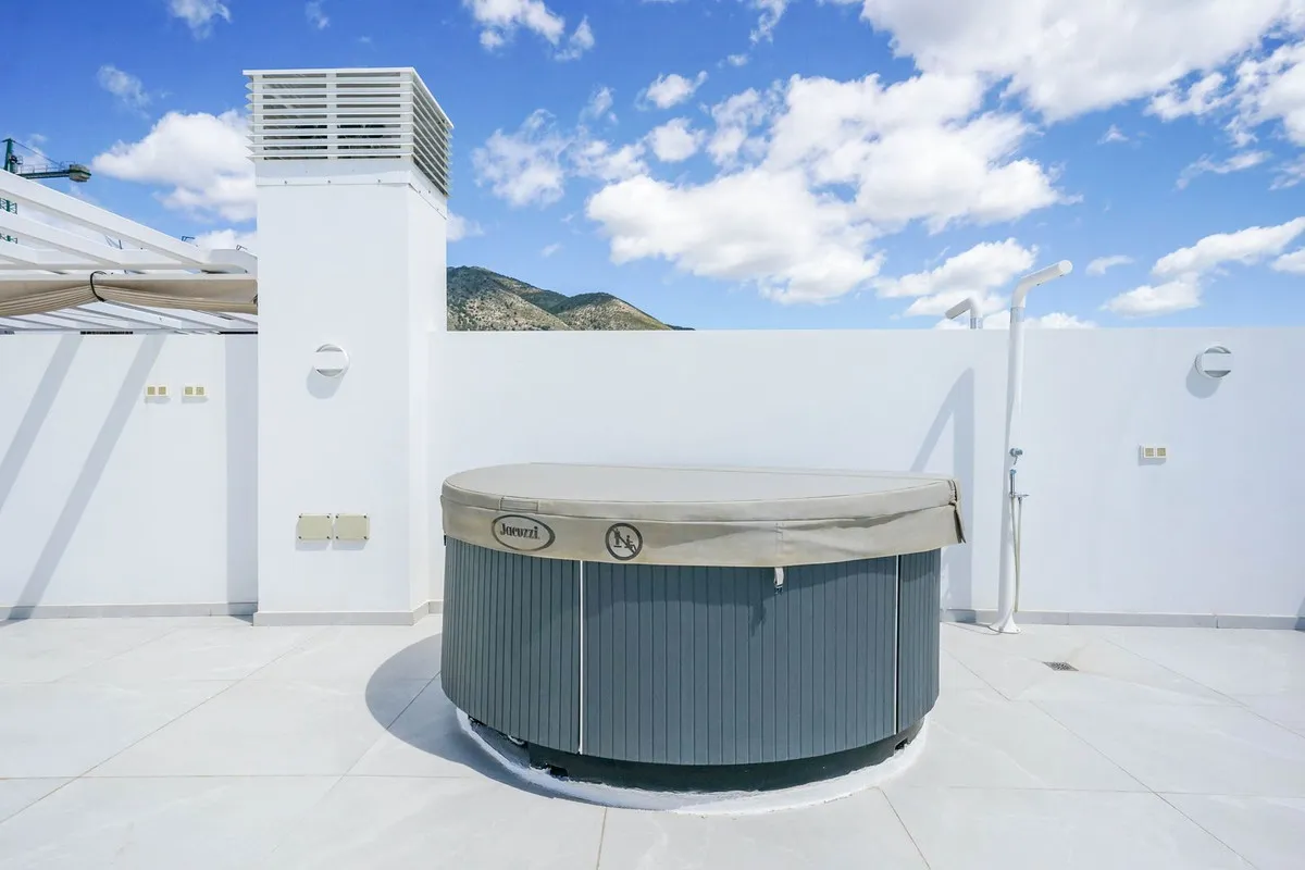 9a0a76de-c2f5-487f-9ed8-2cb0b9cd423f