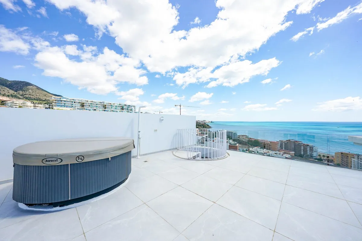 ed784736-9fd6-49ae-ab25-377d04b57dee