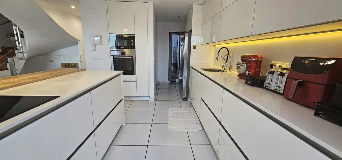 bb0da084-bed5-487d-8a65-3f234631b179