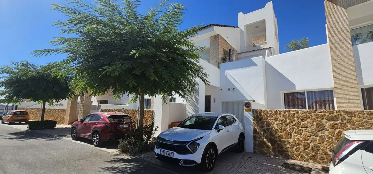 d821e4b7-5f12-4e83-9847-1402aadf5d36