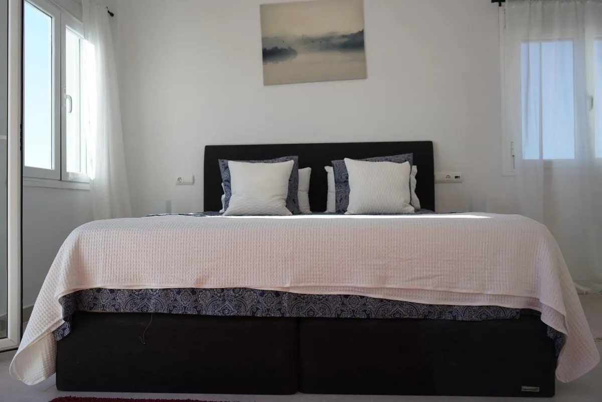 157fb4cf-b324-4830-9418-2a565f7c2b77