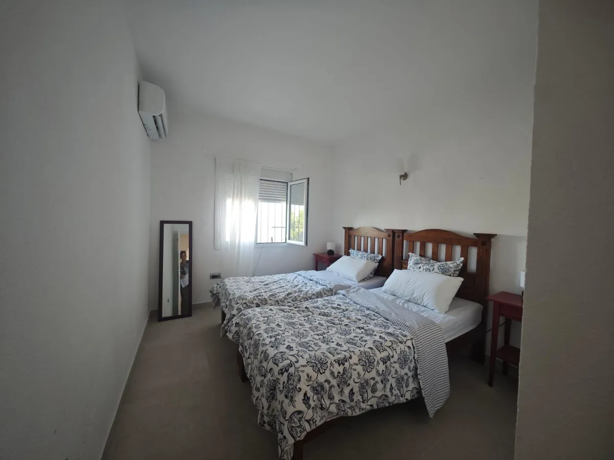 65bbf98a-0ab5-432b-aab1-e18111bbeed6