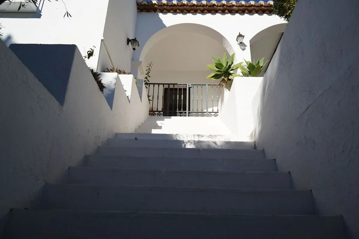 e44359b9-4dd6-4f38-83e9-30eeaff92e41