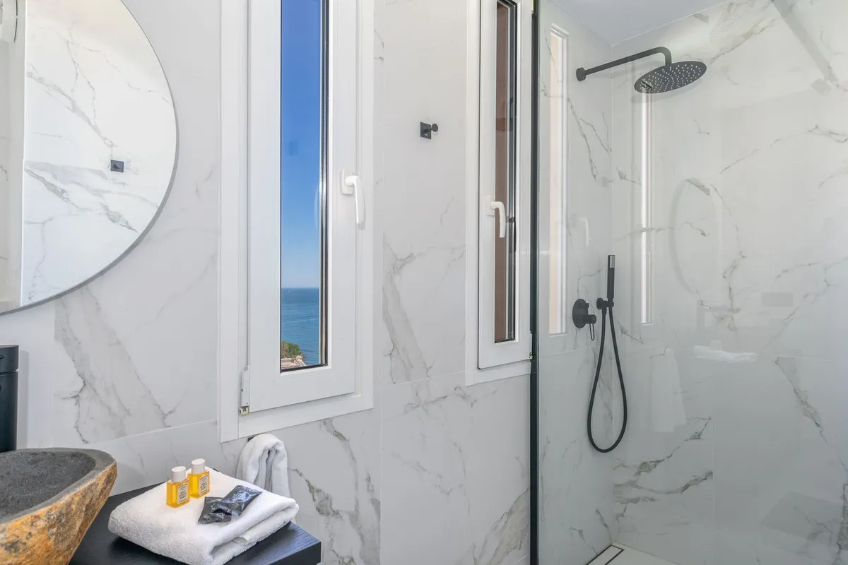 573f41c6-263c-41a8-ba8d-1cb9421bcde4