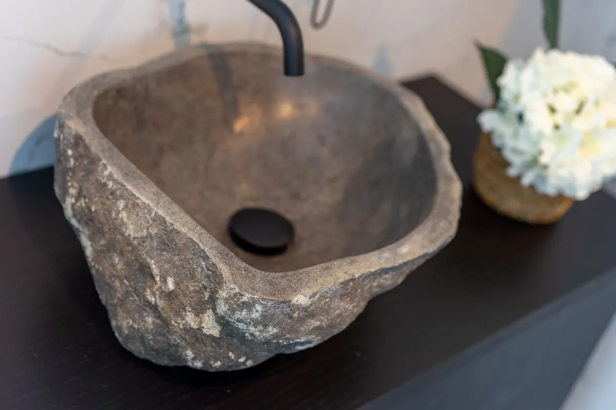 74271a0b-3b50-4180-9948-2e19a17010c8