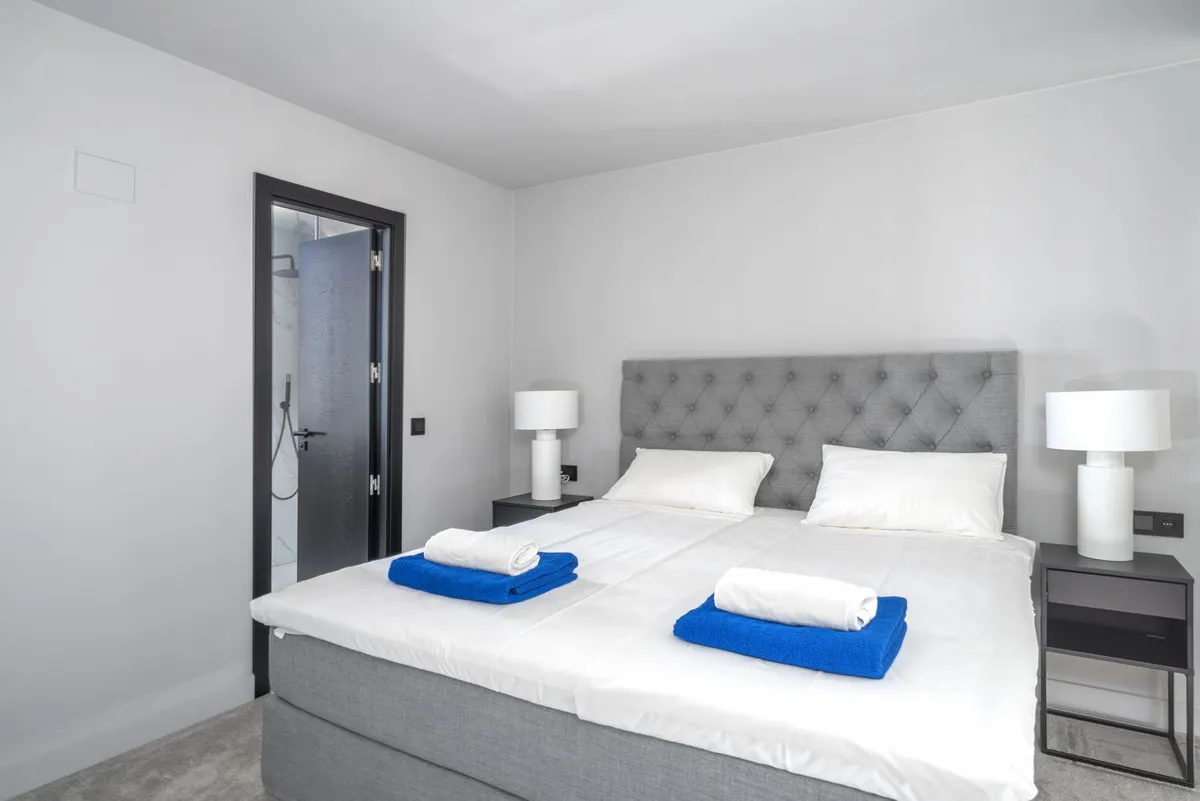 a40cffbe-650f-4c9f-9272-4617b6f4bc6c