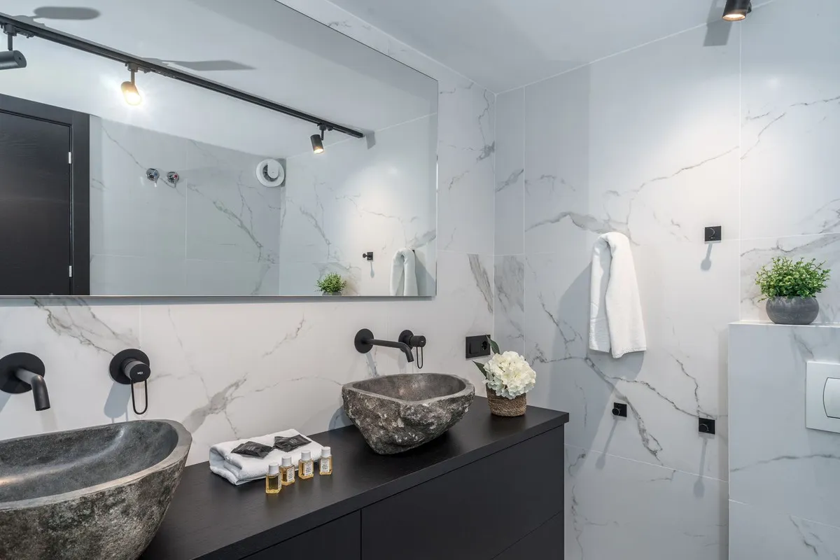 e7826daa-55c6-4876-9f33-ab8d61cf6f92