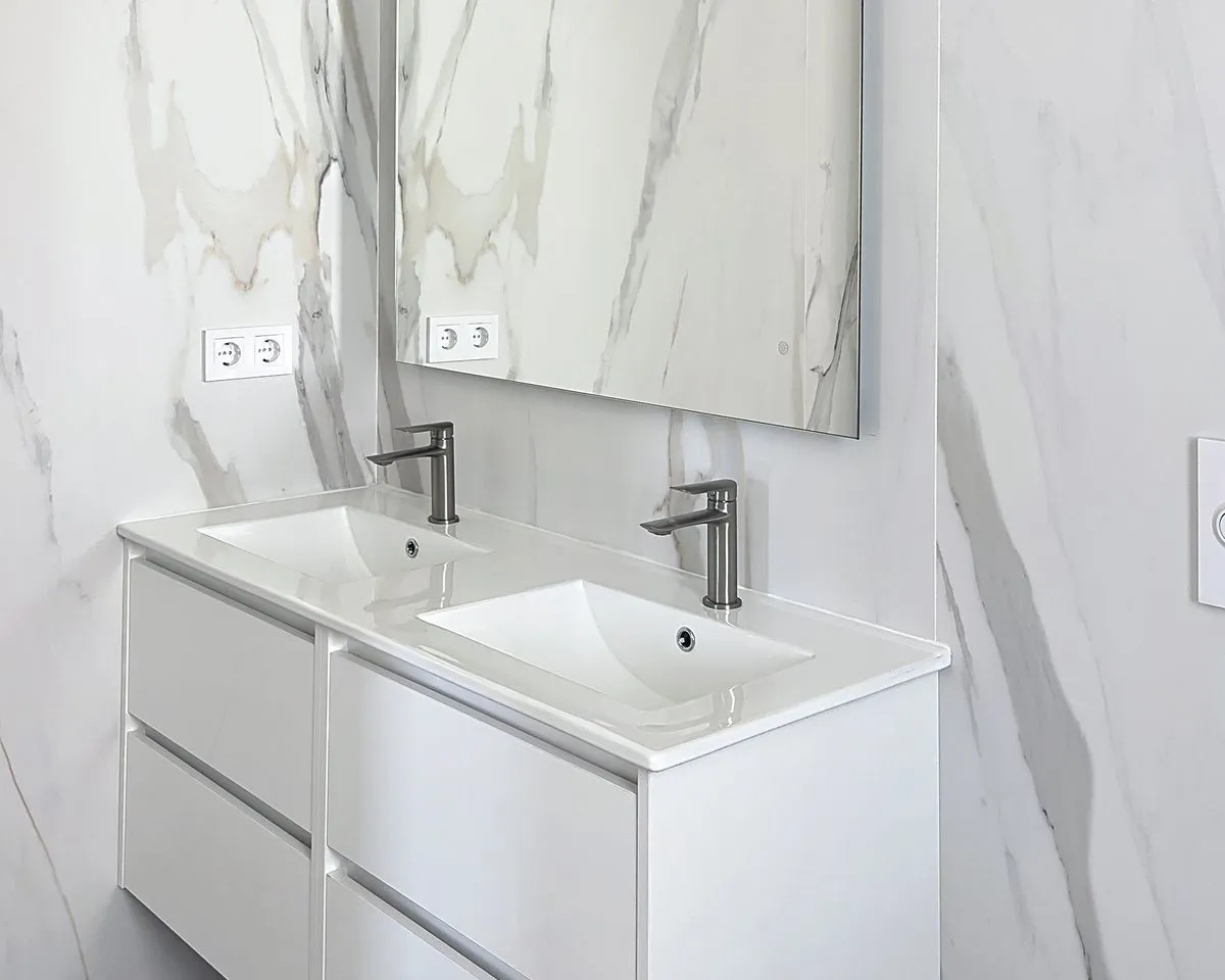 31c75379-541f-49b9-8095-c00ce5c48b56