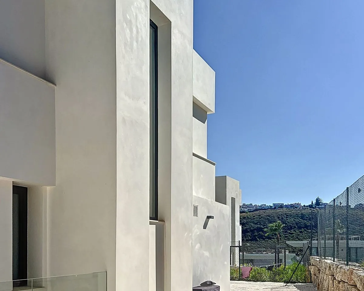 c97cc6b6-7706-41ab-9601-d2a79a4efa2c