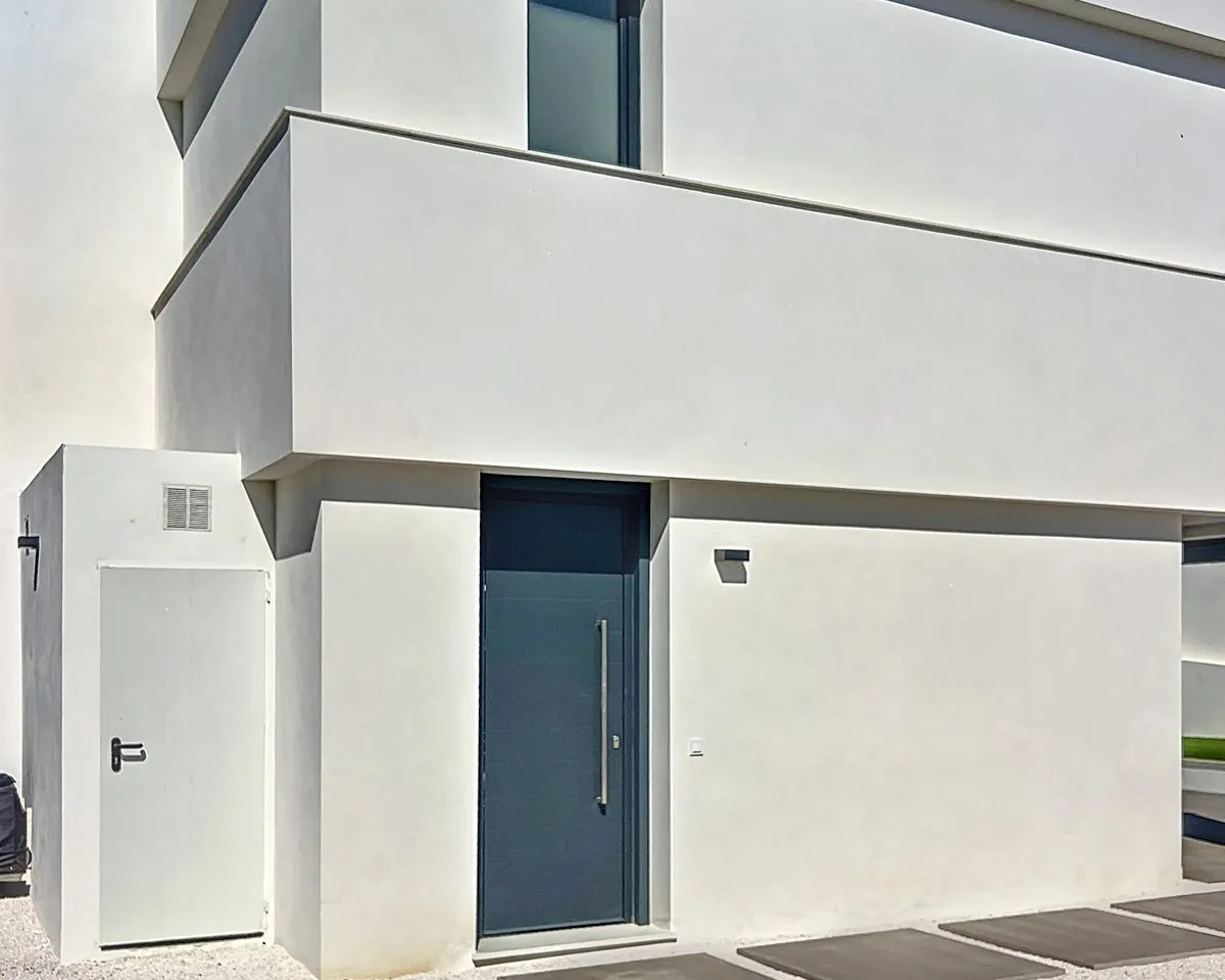 f7337bb9-17a0-423b-8601-4675b80e2e5b