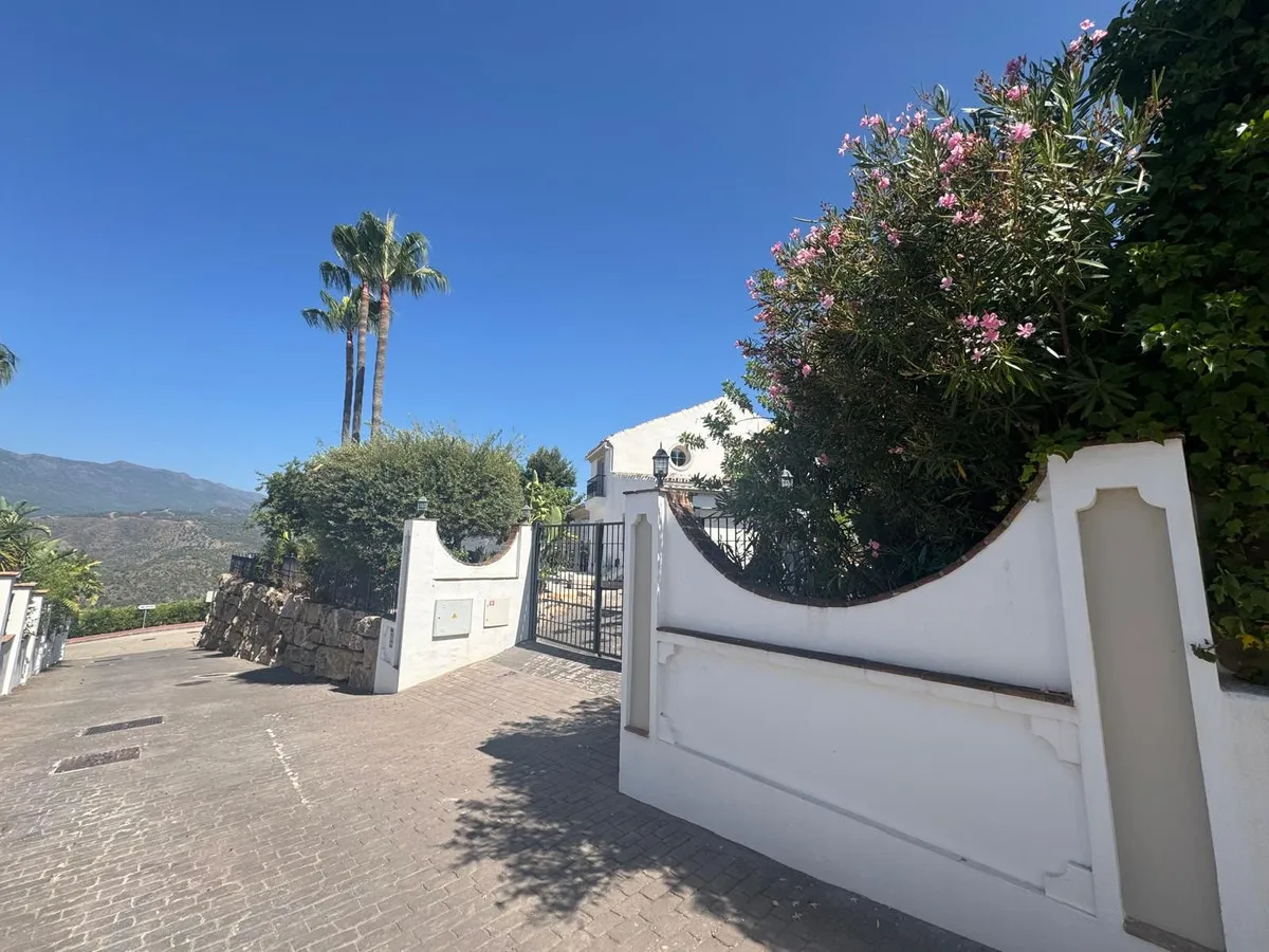 8c55656c-6eed-4830-859f-c381f22edd17