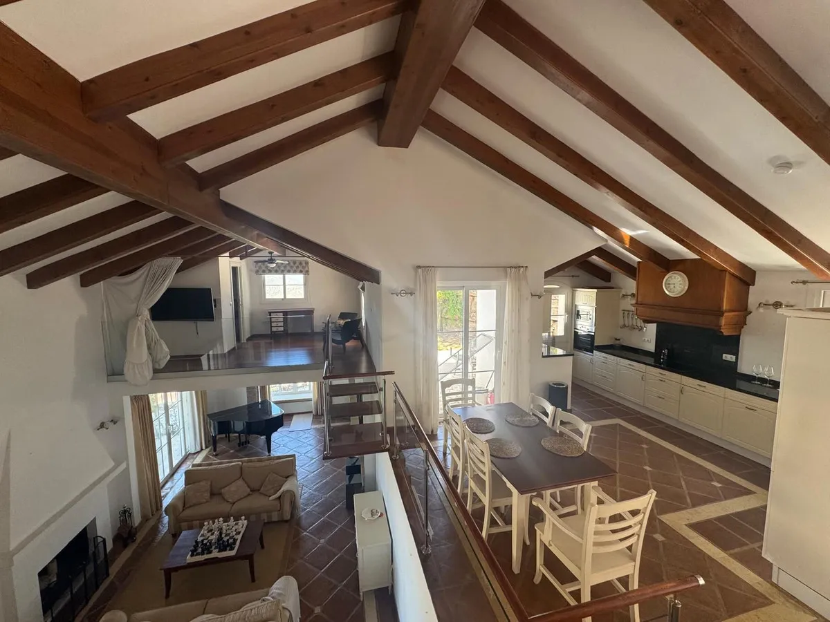 96058564-5b19-4d56-a7ec-f0dbf31d1774