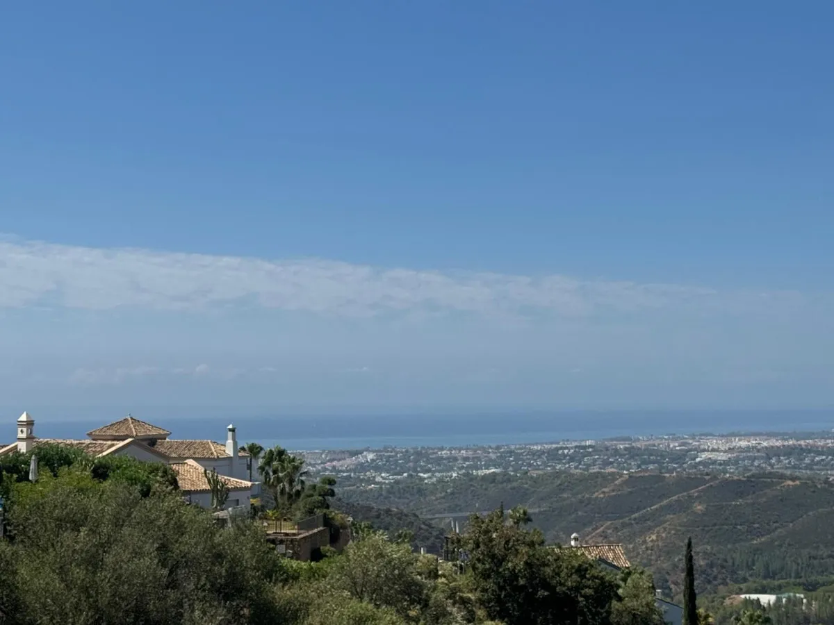 b2f24509-11f0-41f4-ac0c-26a4310618b6