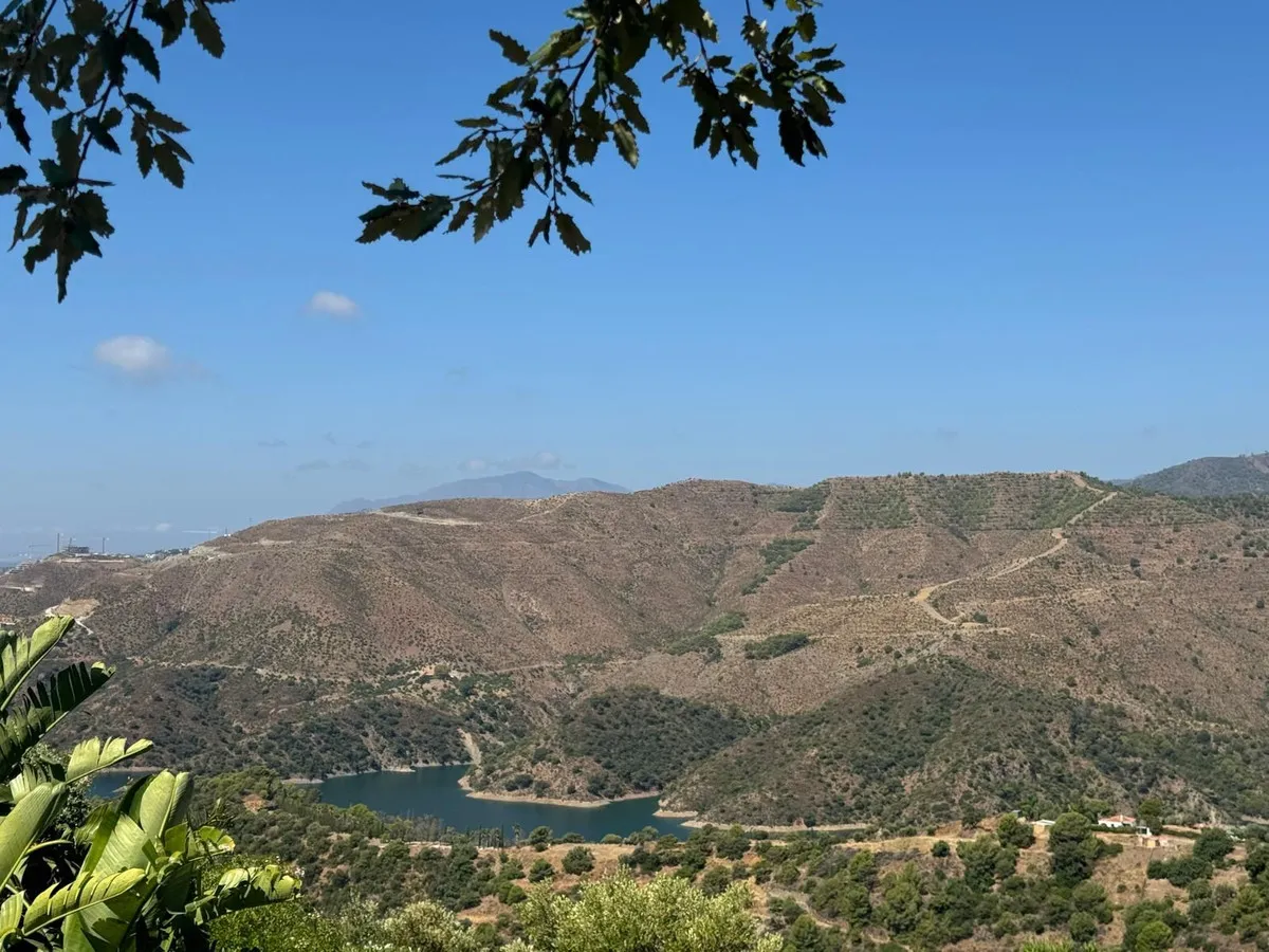 da502f6b-4950-4f32-ad6d-24dc917ee901