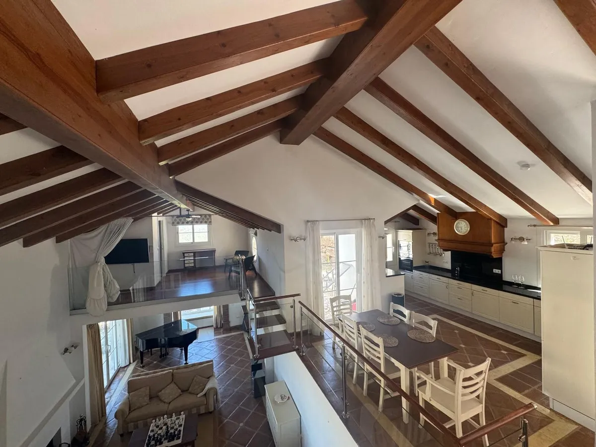 e29b273a-ab9a-4d78-9090-03487493225f