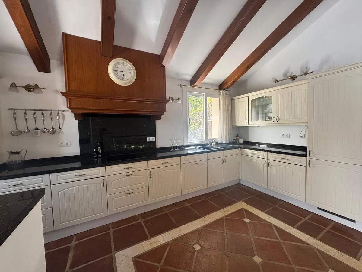 f889e248-06c1-44c5-b413-1ad2b874a1d9