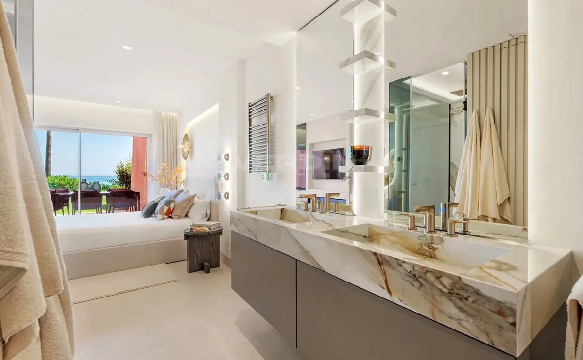 ecf1ba6a-f034-43db-b8ba-ae67f61b0f6a