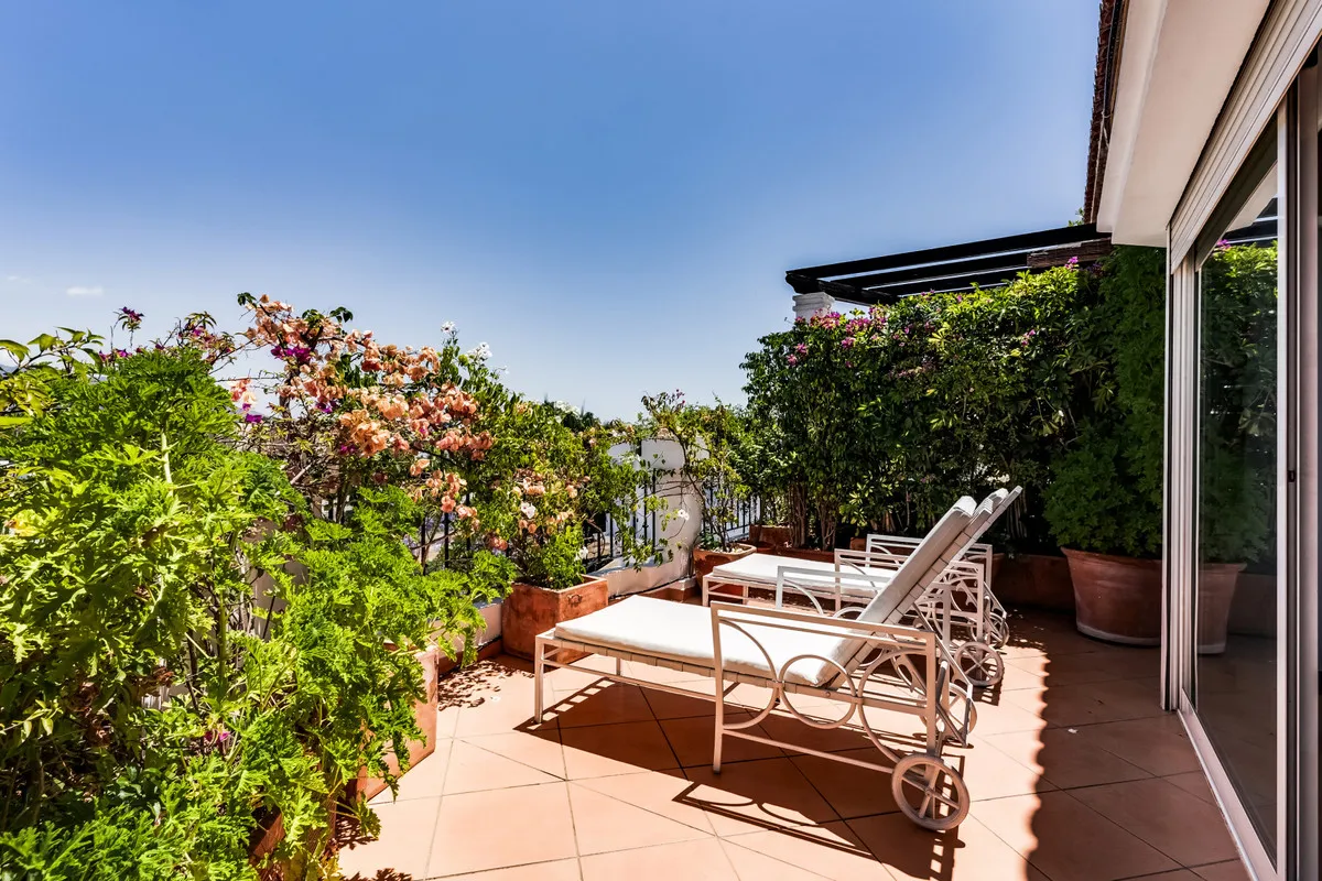 1a047bd7-2243-4848-b441-97f306c5c039