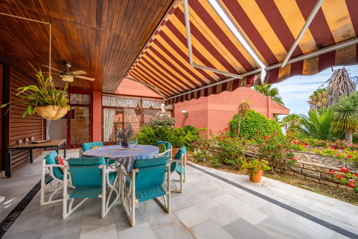 c0e69e4a-d963-4551-a6d0-57de5c7afddd