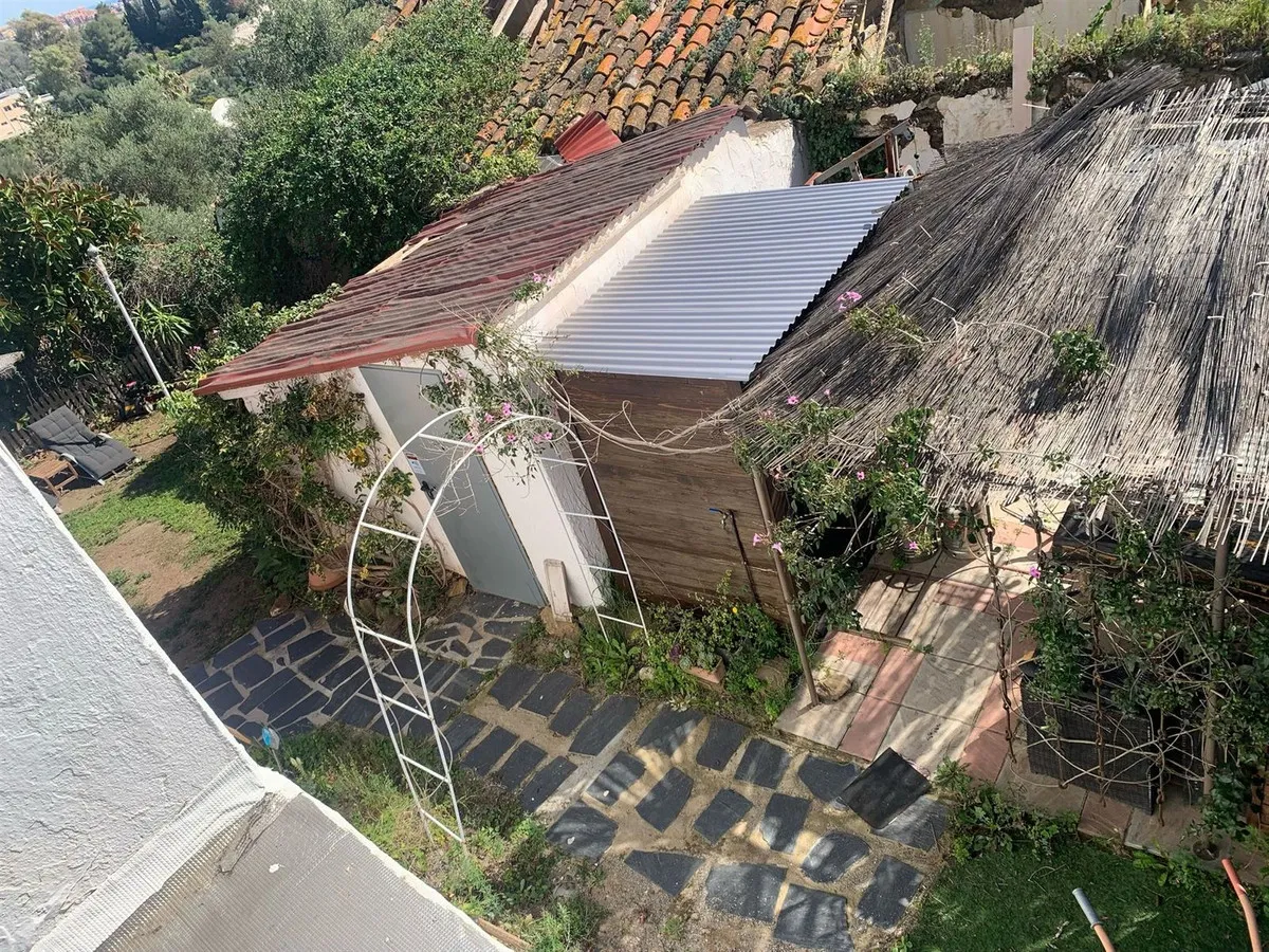 b2db9edd-113b-47ad-87ea-1c1b9173c343