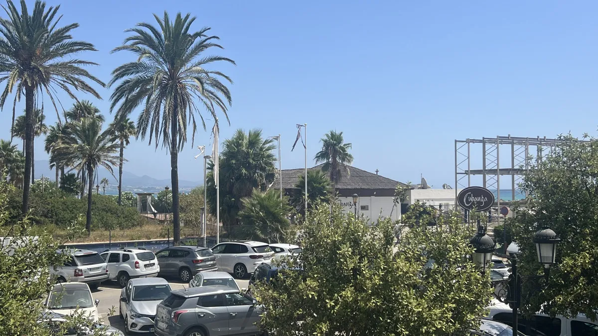 ca801aa5-00fa-4c56-8dba-7f8ea5c33548