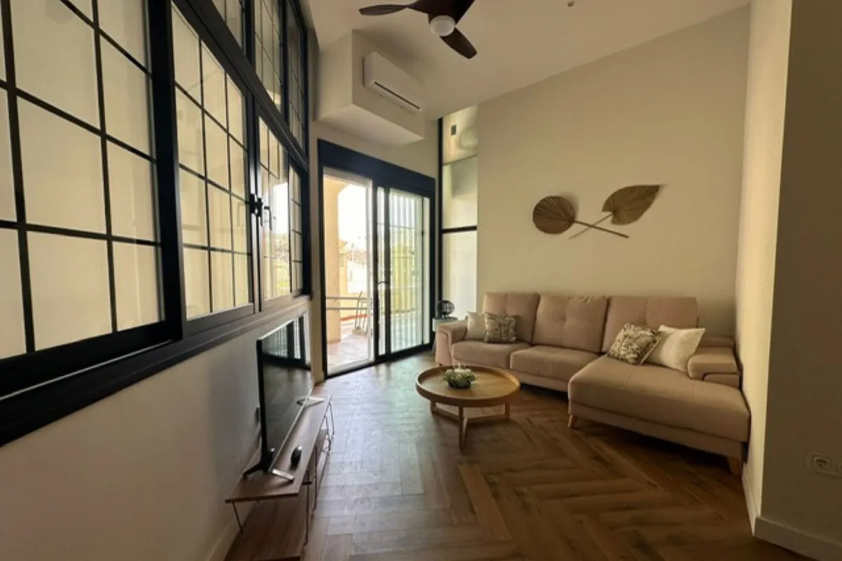 e357ff74-ce60-445e-bfd8-84ae59c4cf77