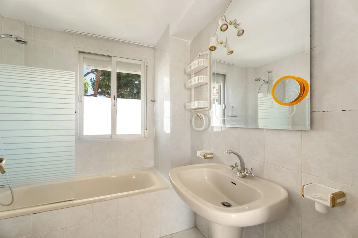 43f504a5-a649-4ac9-a465-22ac235ccbbd