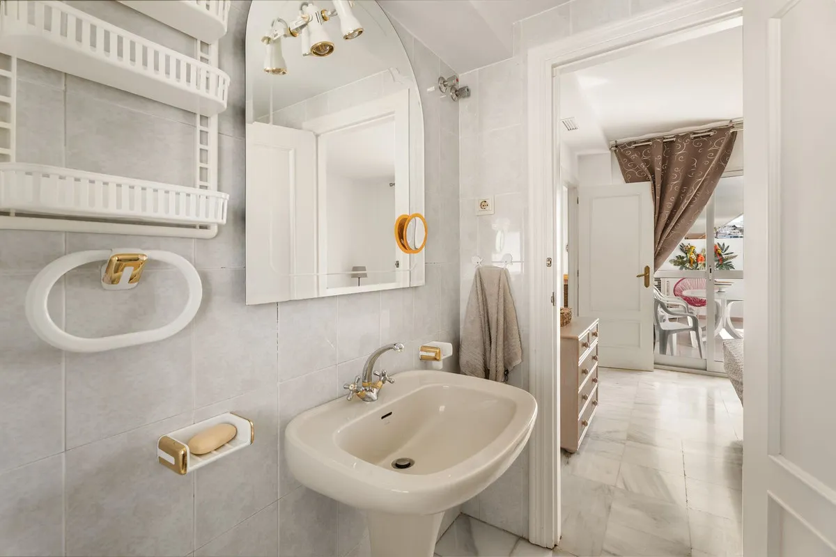 4b5da4e1-9f09-4e7b-862f-fd4bac1ef5a8