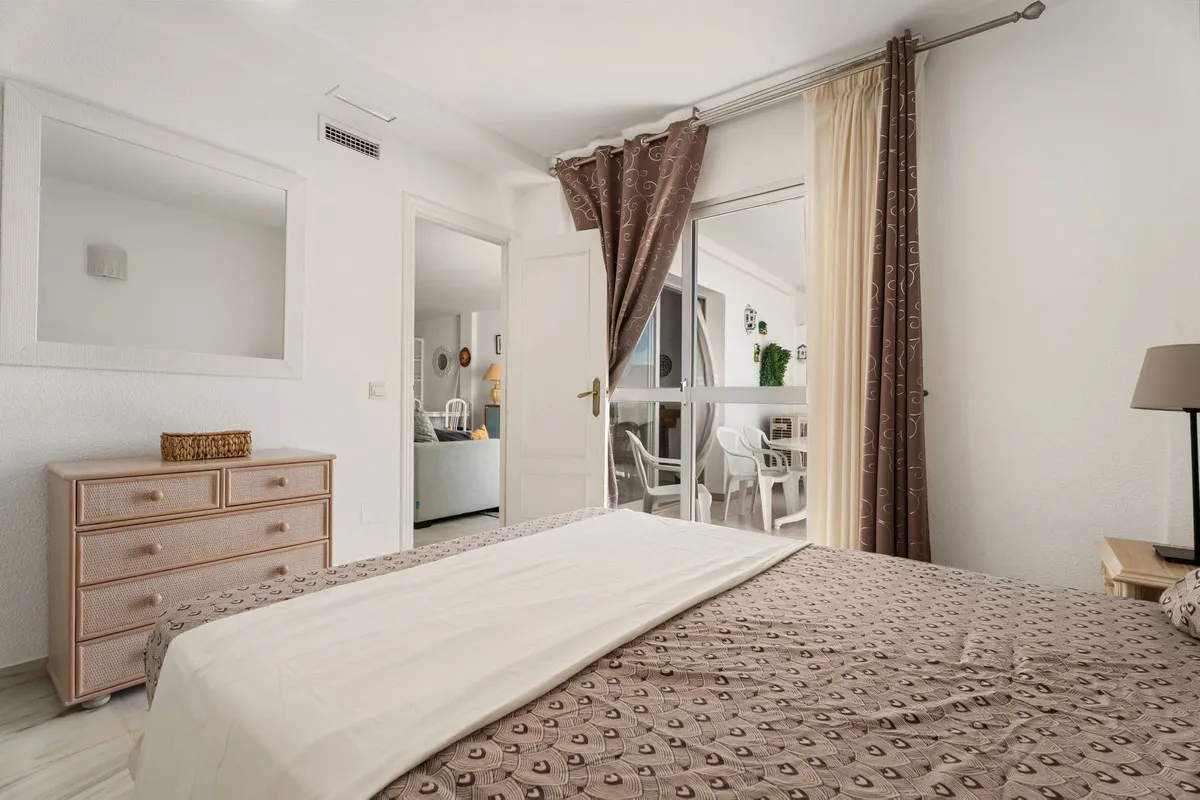 a39bcae9-bc81-409d-a341-cb05c5b21460