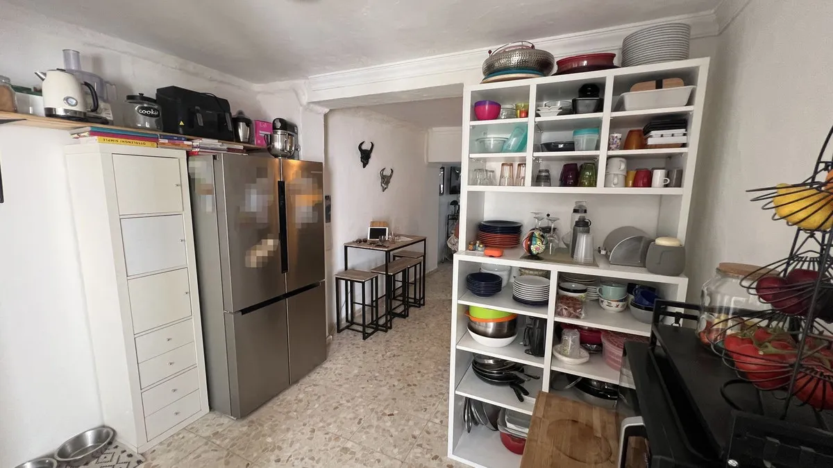 f8fb00d6-9d6a-4d36-aa3d-109f3d8c5051