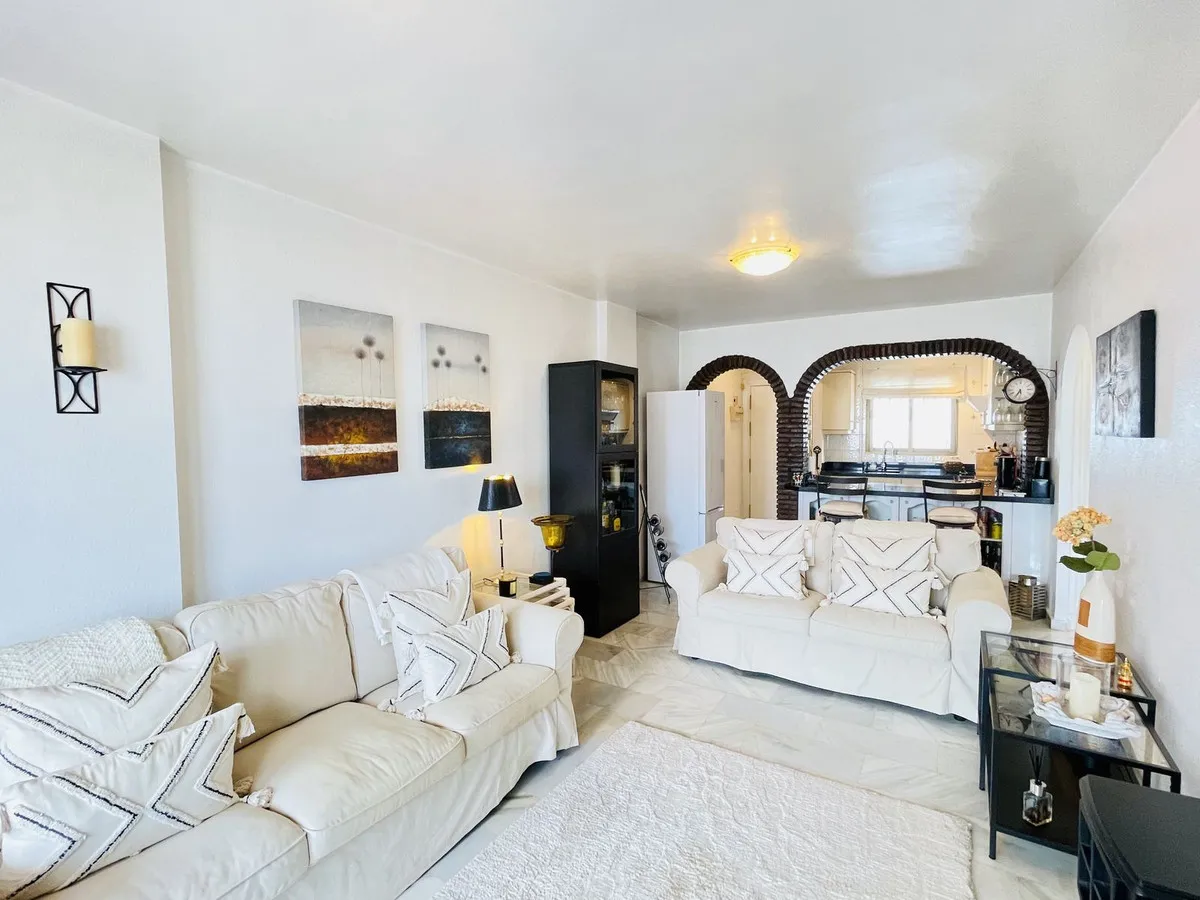 2225b90f-5fb9-4ead-b335-fb2b9eb4fb20