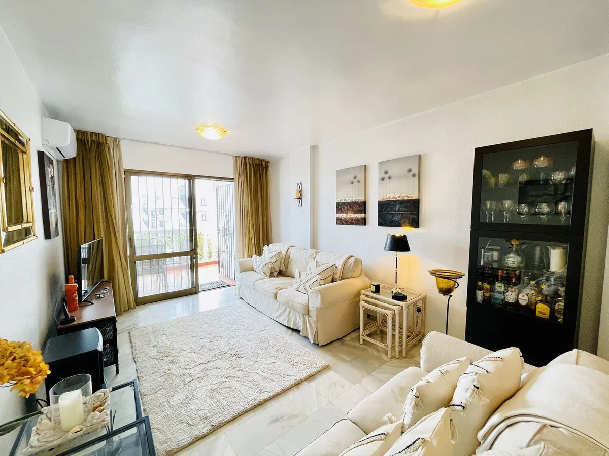 e555e121-bbce-44cb-a807-2266cf928829