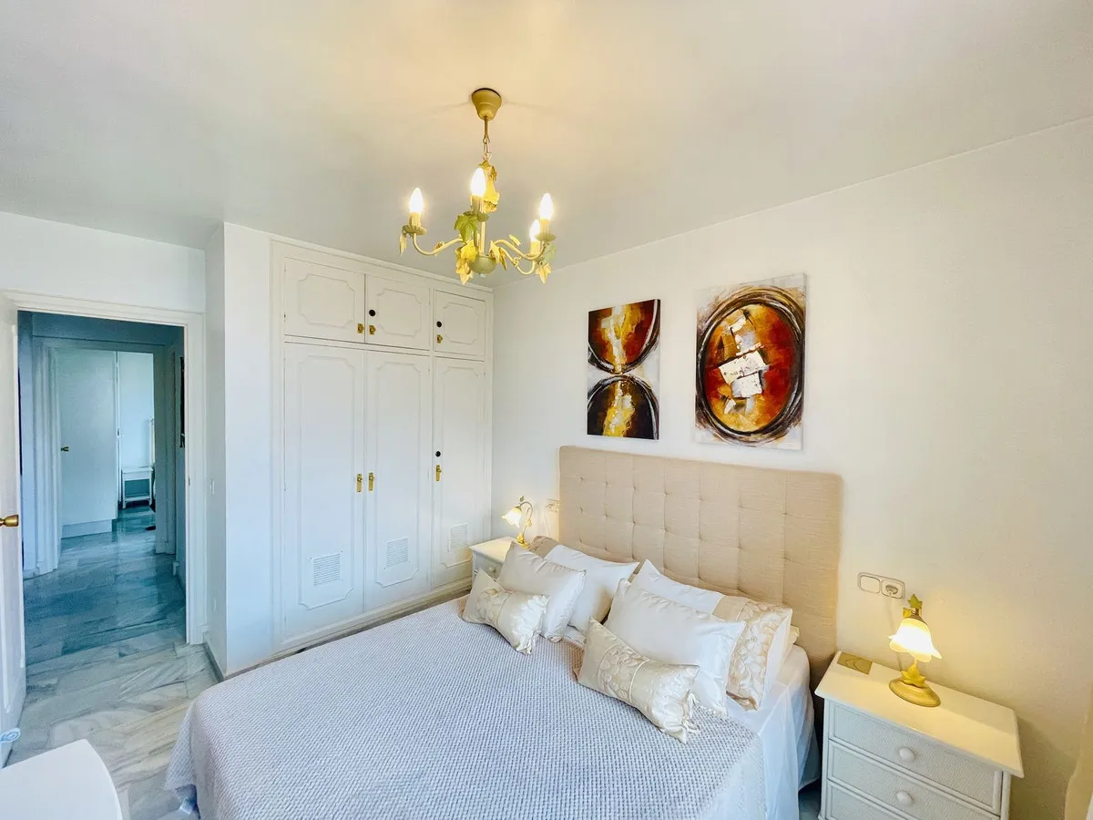 ee657259-5c1a-4a84-a5dd-8e7250f600ce